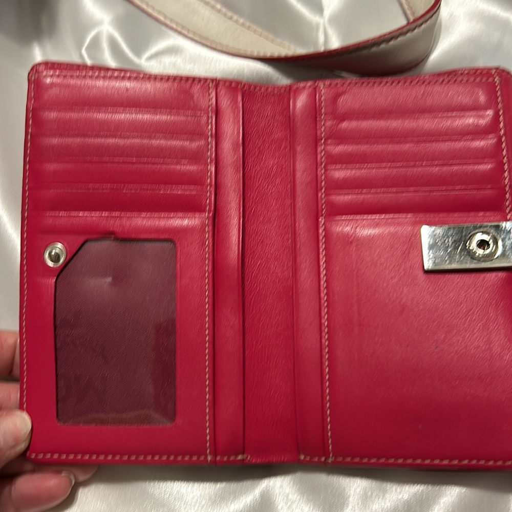 MCM White and Pink Shoulder Bag with MCM wallet. - Picture 12 of 15